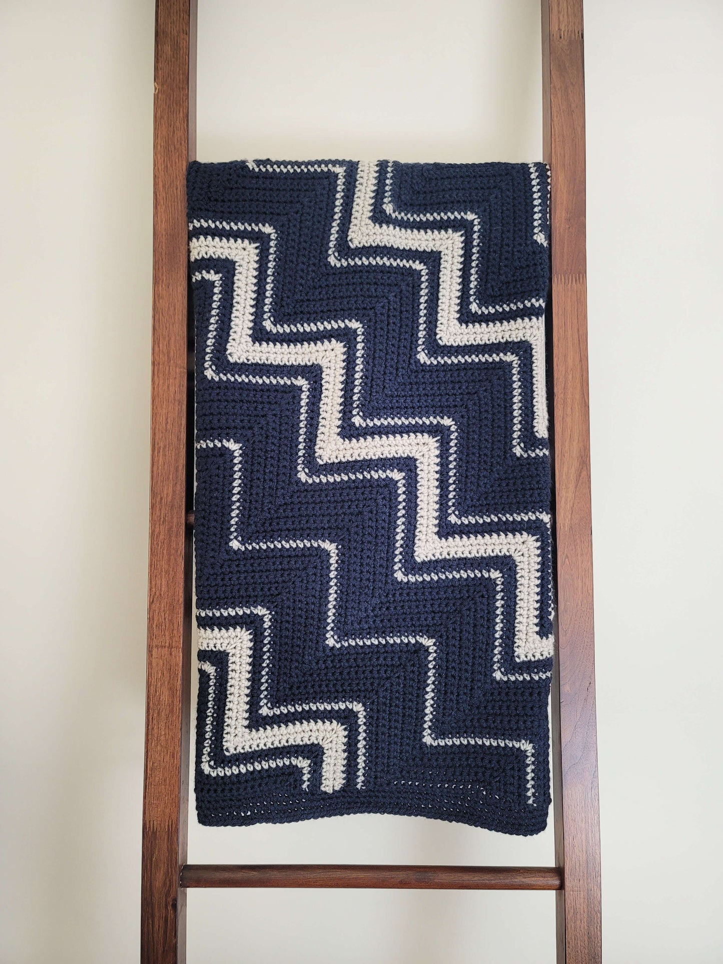 Crochet Kit - Diagonal Chevron Lapghan