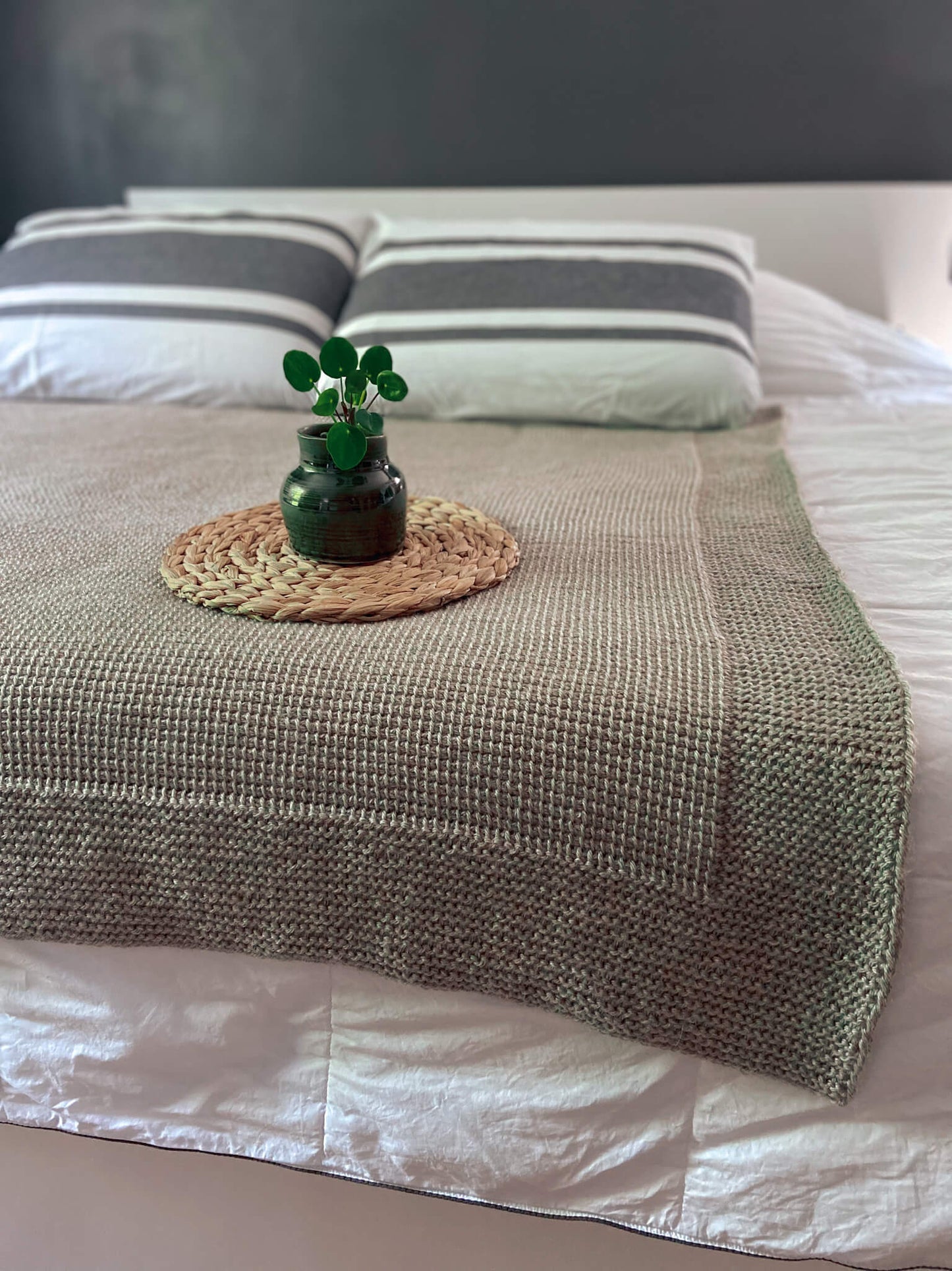 Crochet Kit - Lisse Throw Blanket
