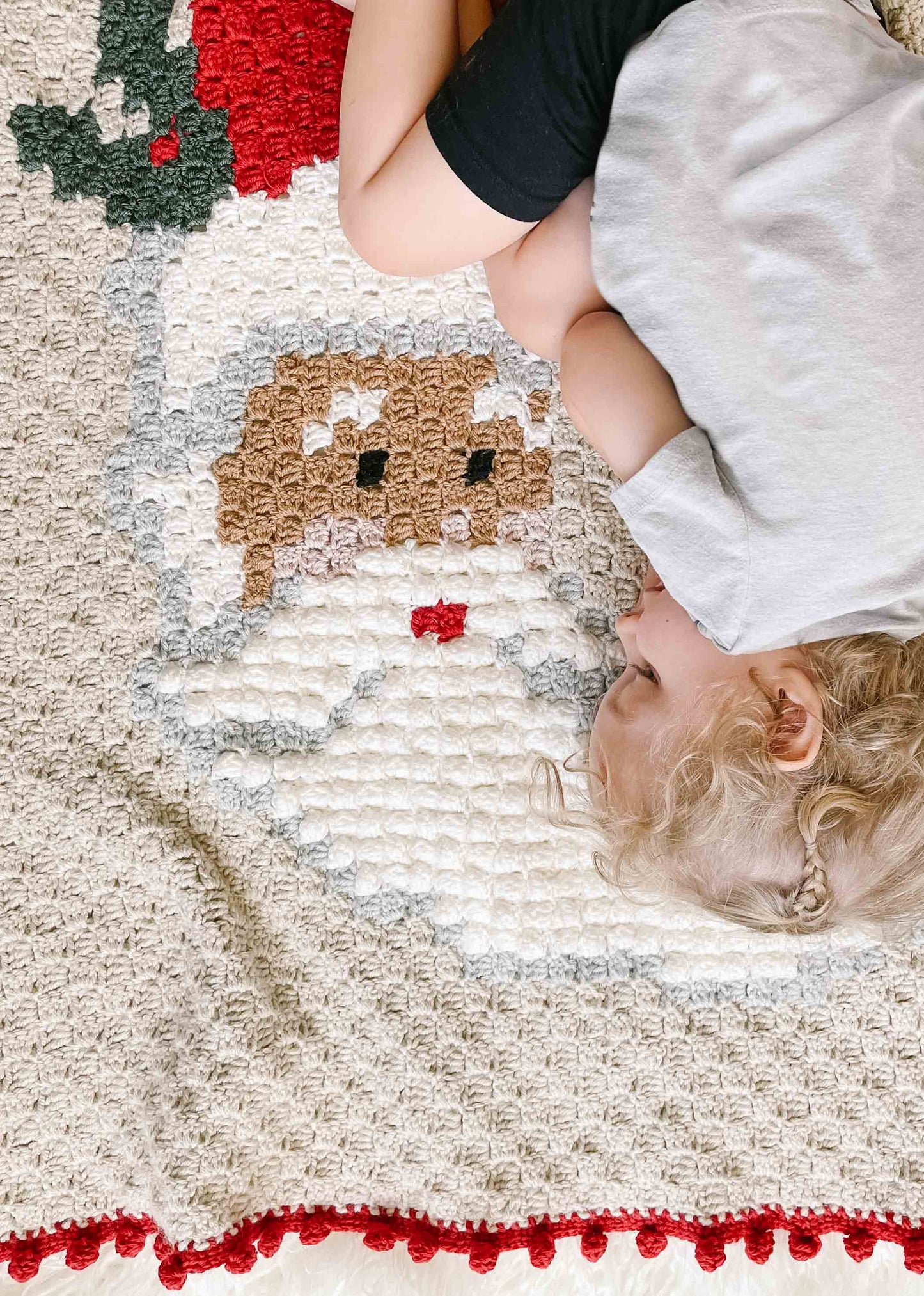 Crochet Kit - Jolly Old St. Nick Blanket