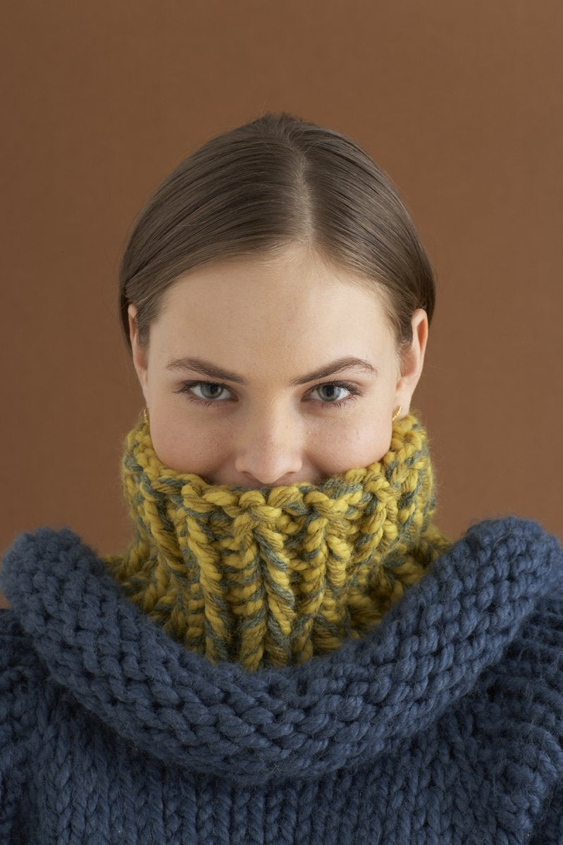 Play It Cool Neckwarmer (Knit)