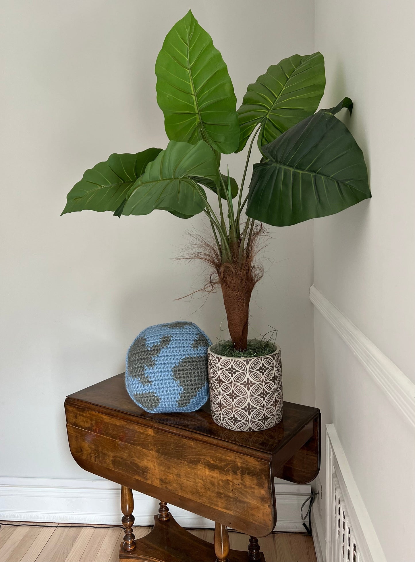 Earth Day Pillow (Crochet)