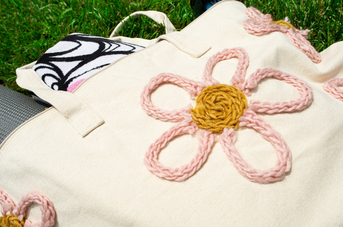 Graphic Totes (Craft)