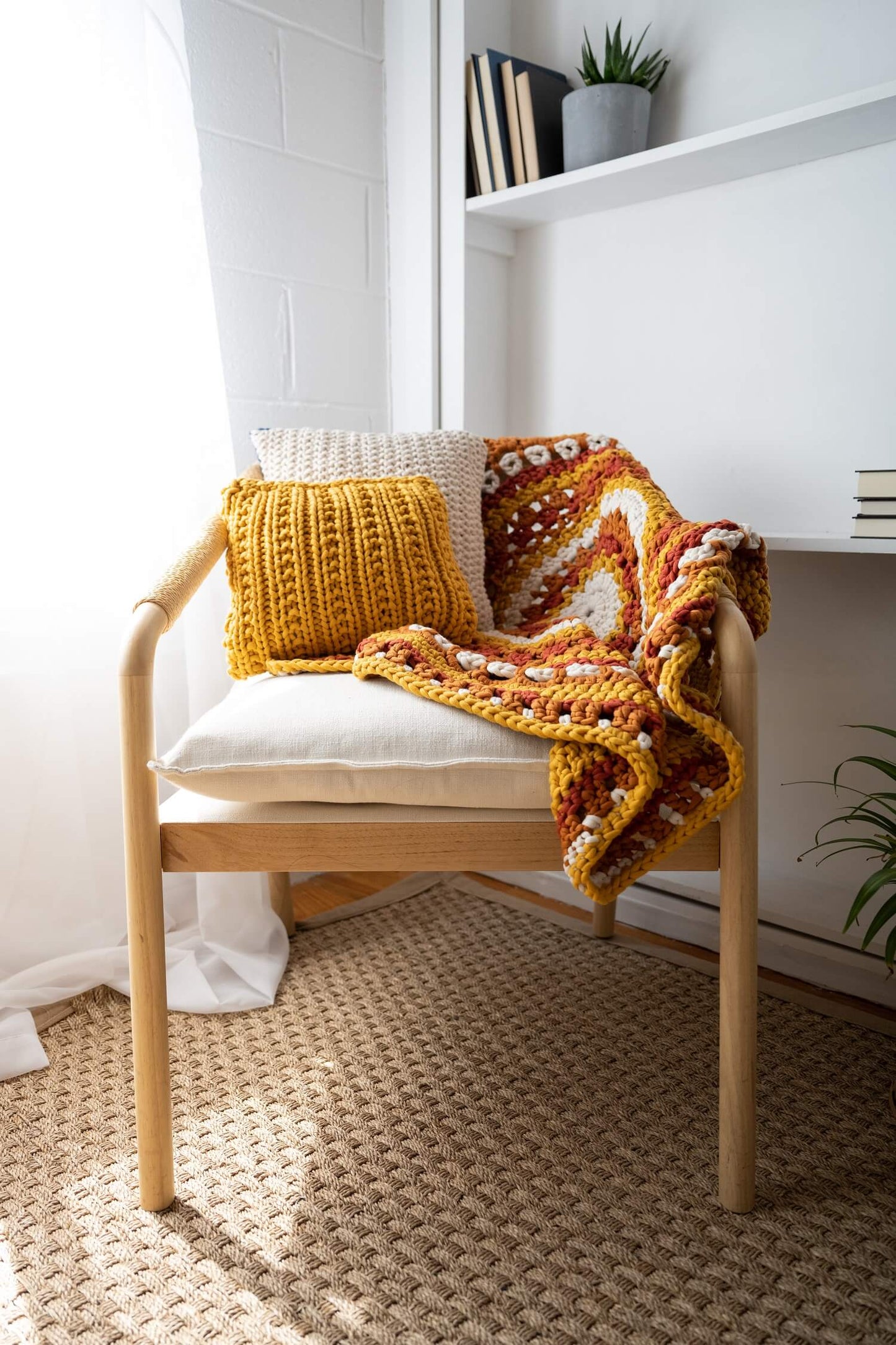 Easy Pillow (Knit)