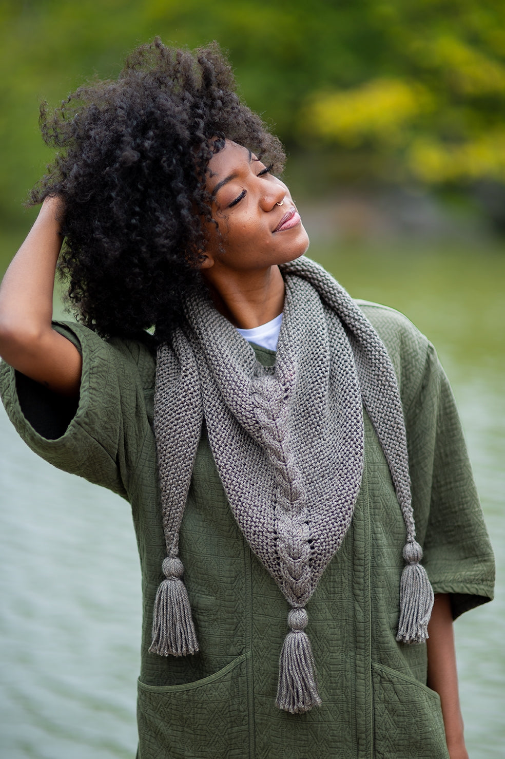 Hercote Cable Shawl (Knit)