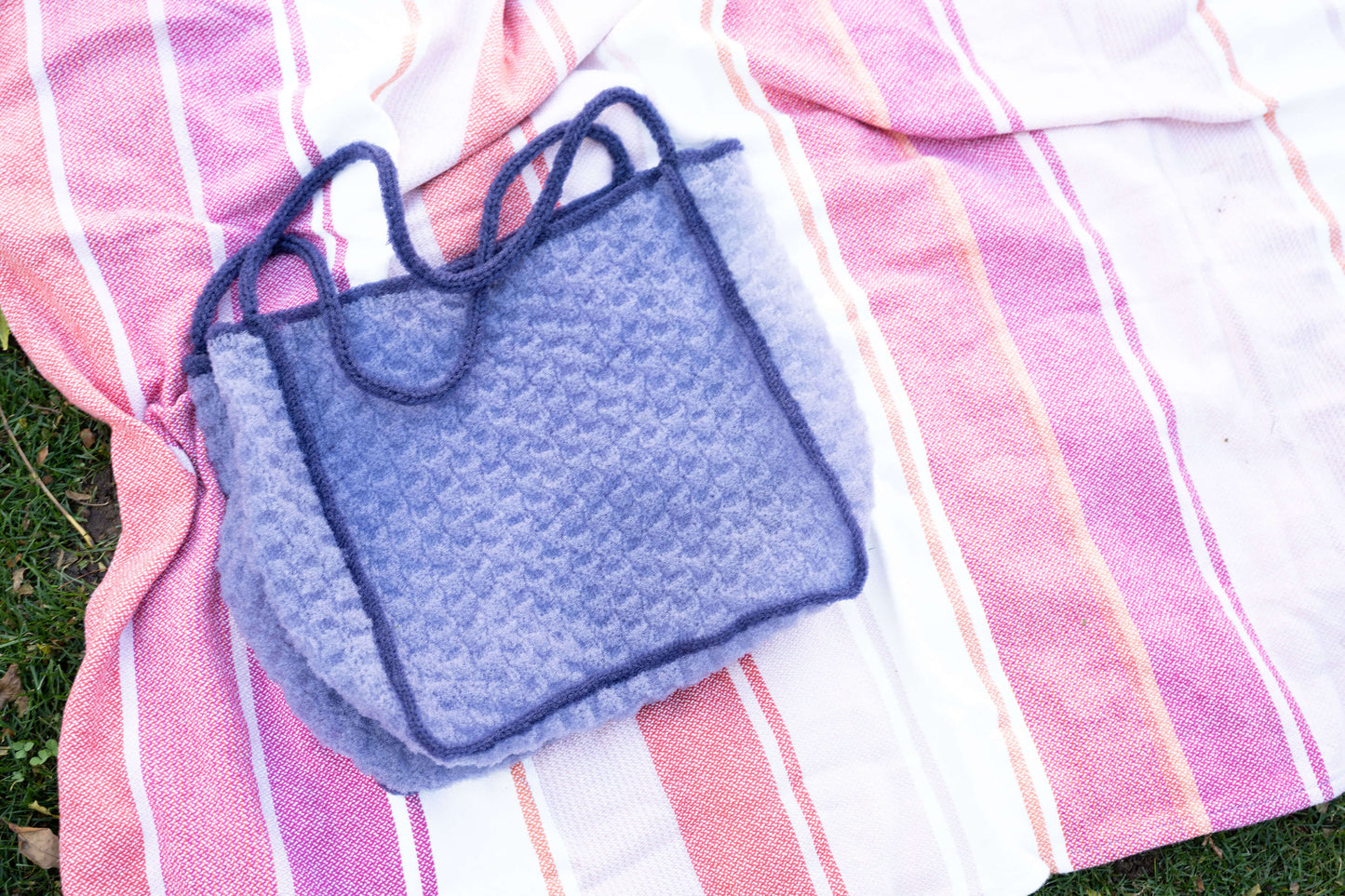 Check Stitch Bag (Knit)