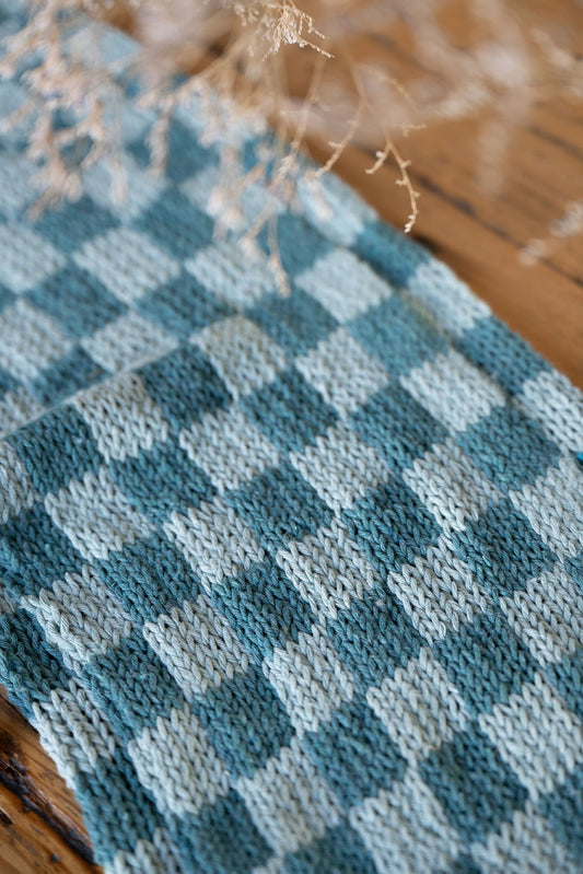 Checked Table Runner (Knit)