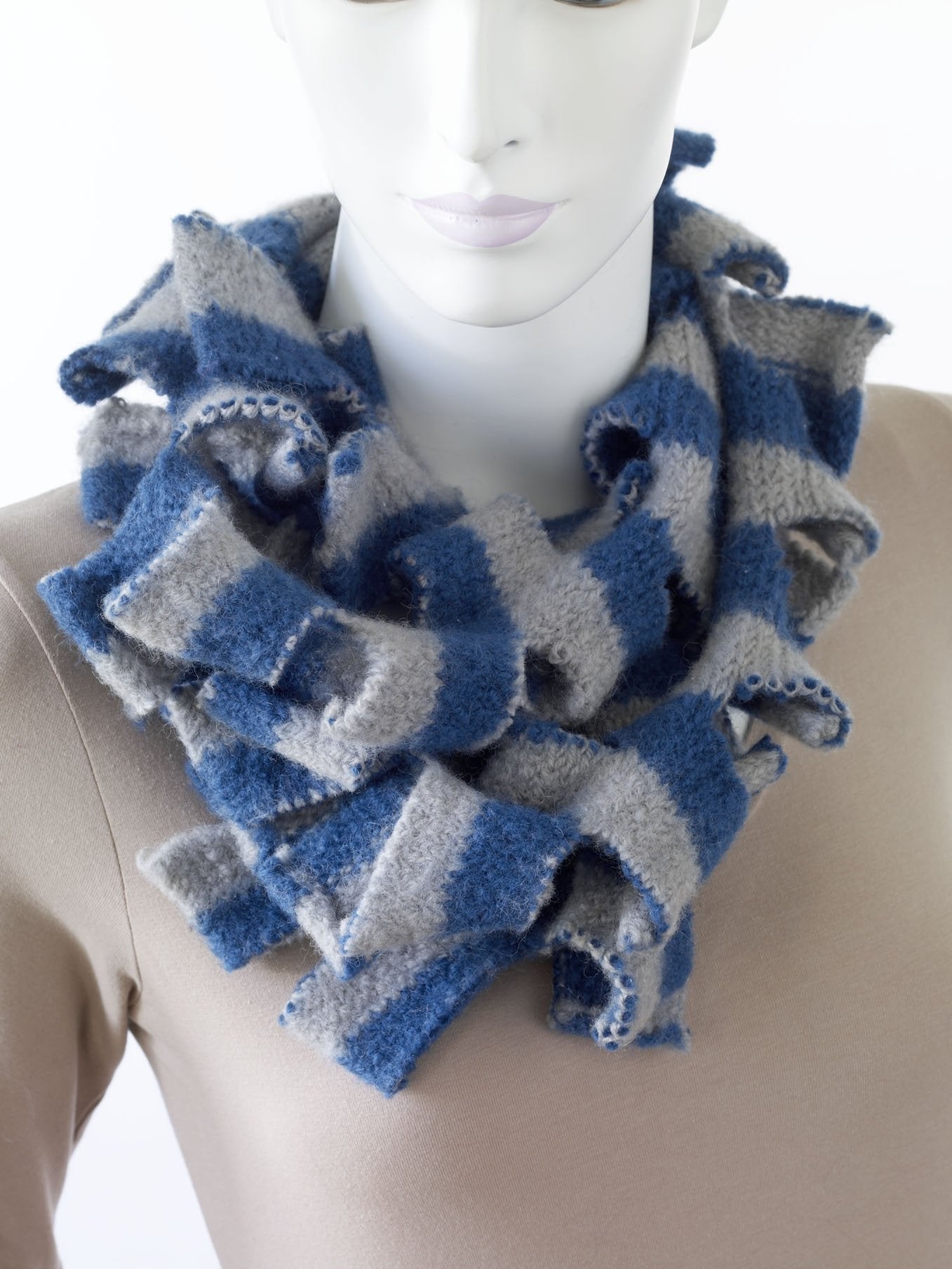 Make the Cut Scarf (Knit)