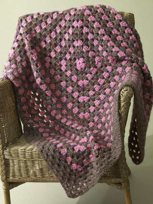 Chocolate-covered Cherries Afghan (Crochet)
