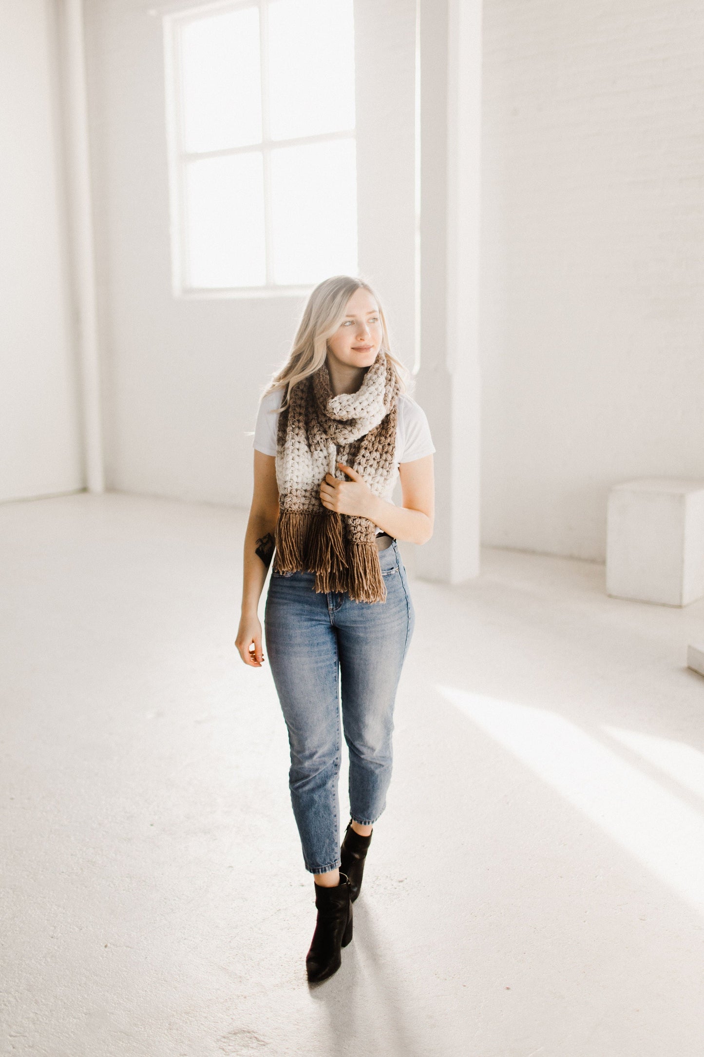 Crochet Kit - Puffed Up Fringe Scarf