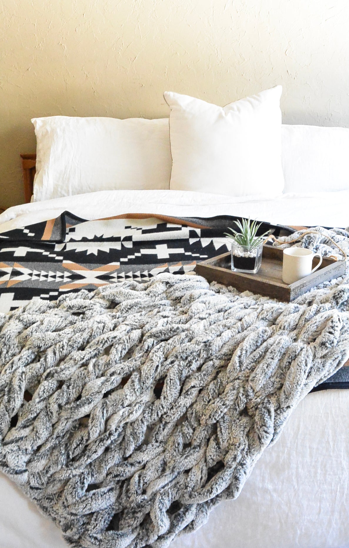 Knit Kit - Yooge Big Fur Knit Throw