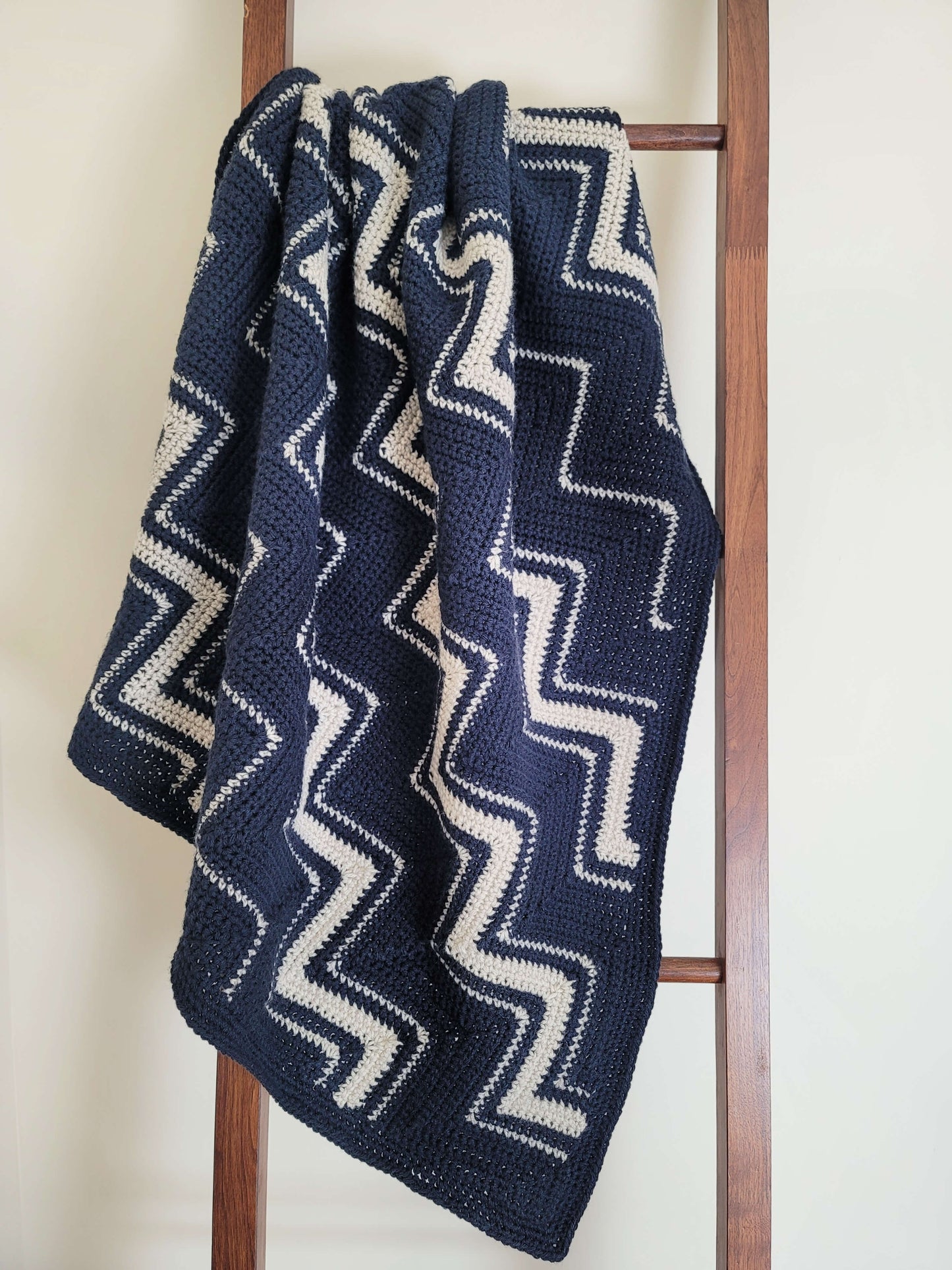 Crochet Kit -  Diagonal Chevron Lapghan