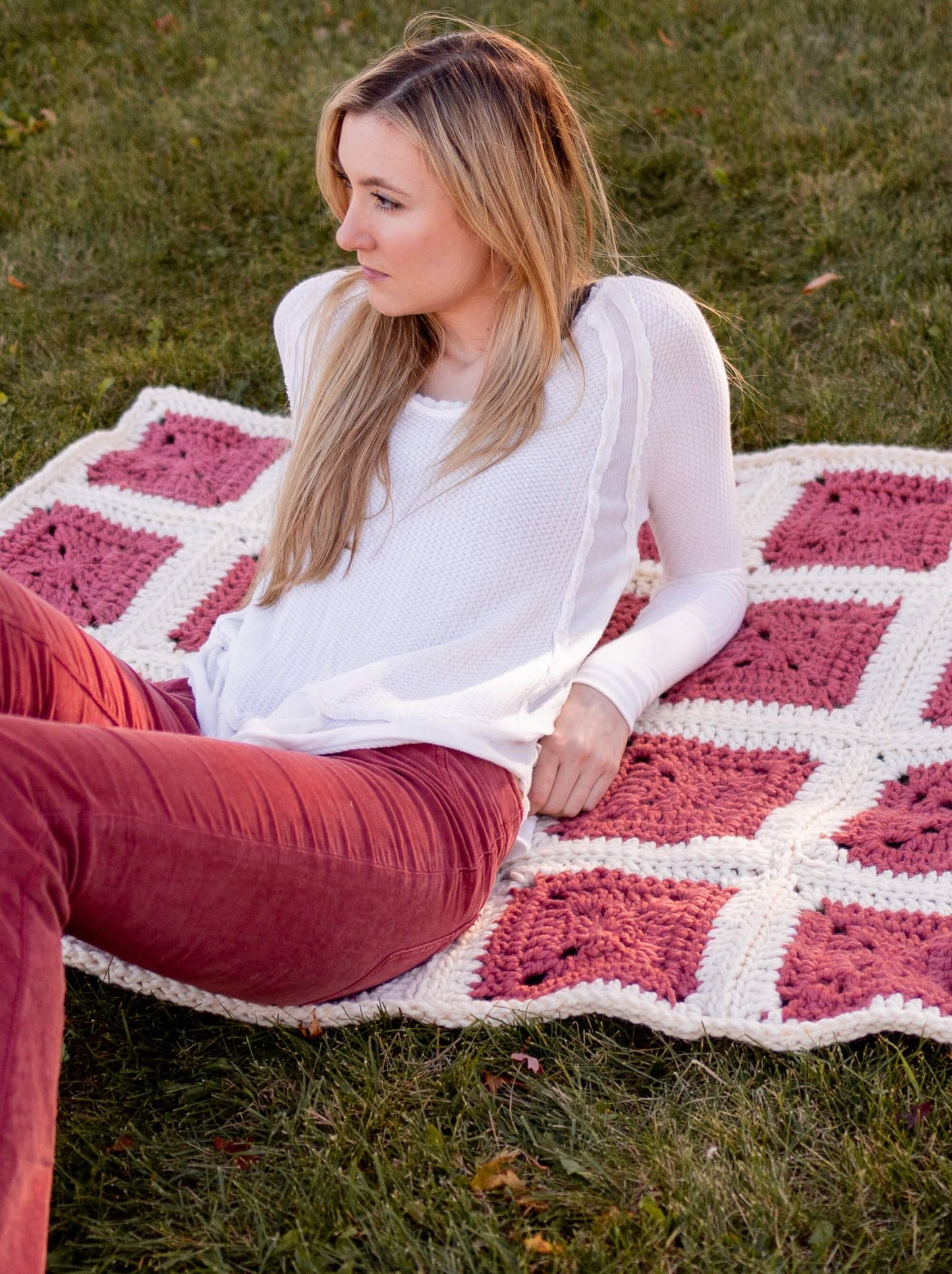 Crochet Kit - Modern Granny Square Blanket