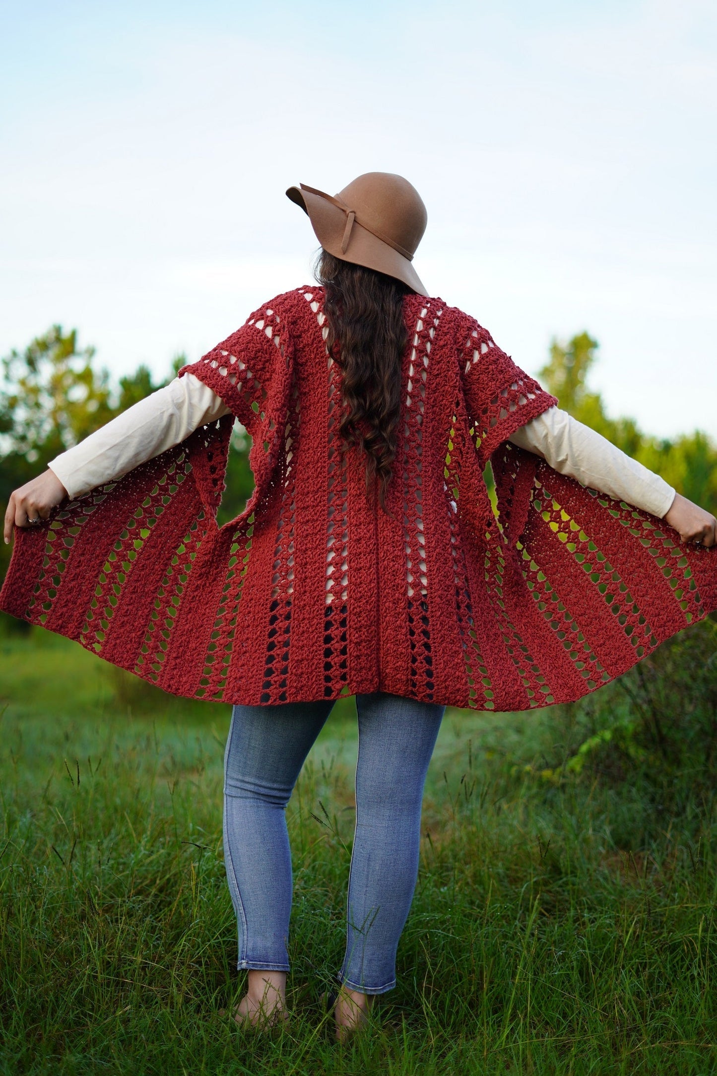 Crochet Kit - Rosebud Dreamer Ruana