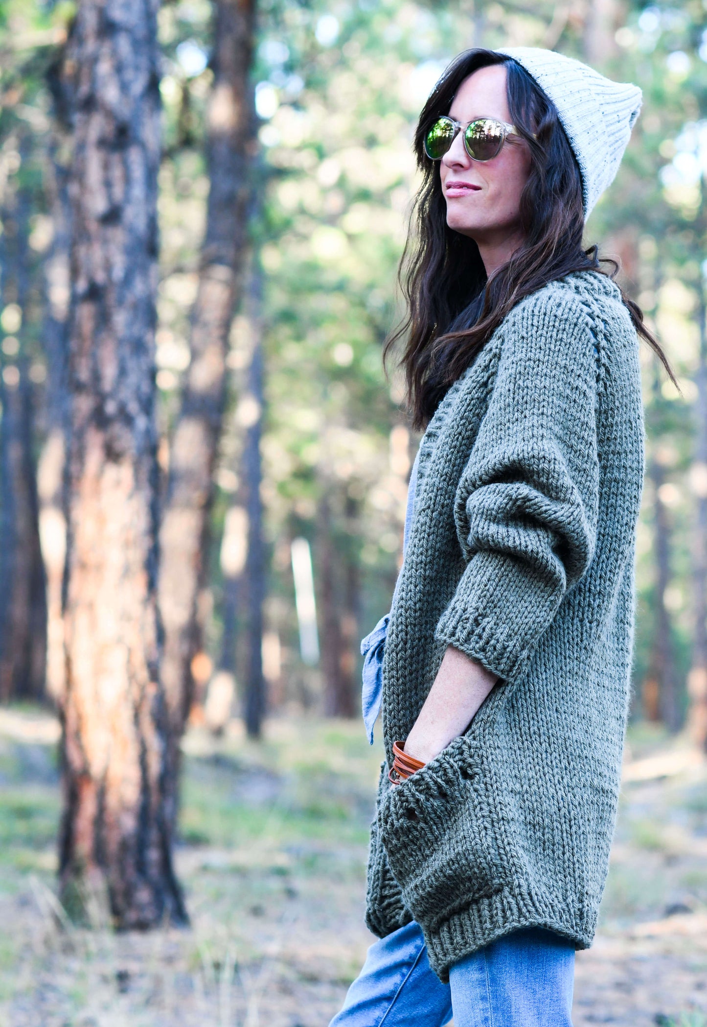 Knit Kit - Artista Simple Raglan Cardigan
