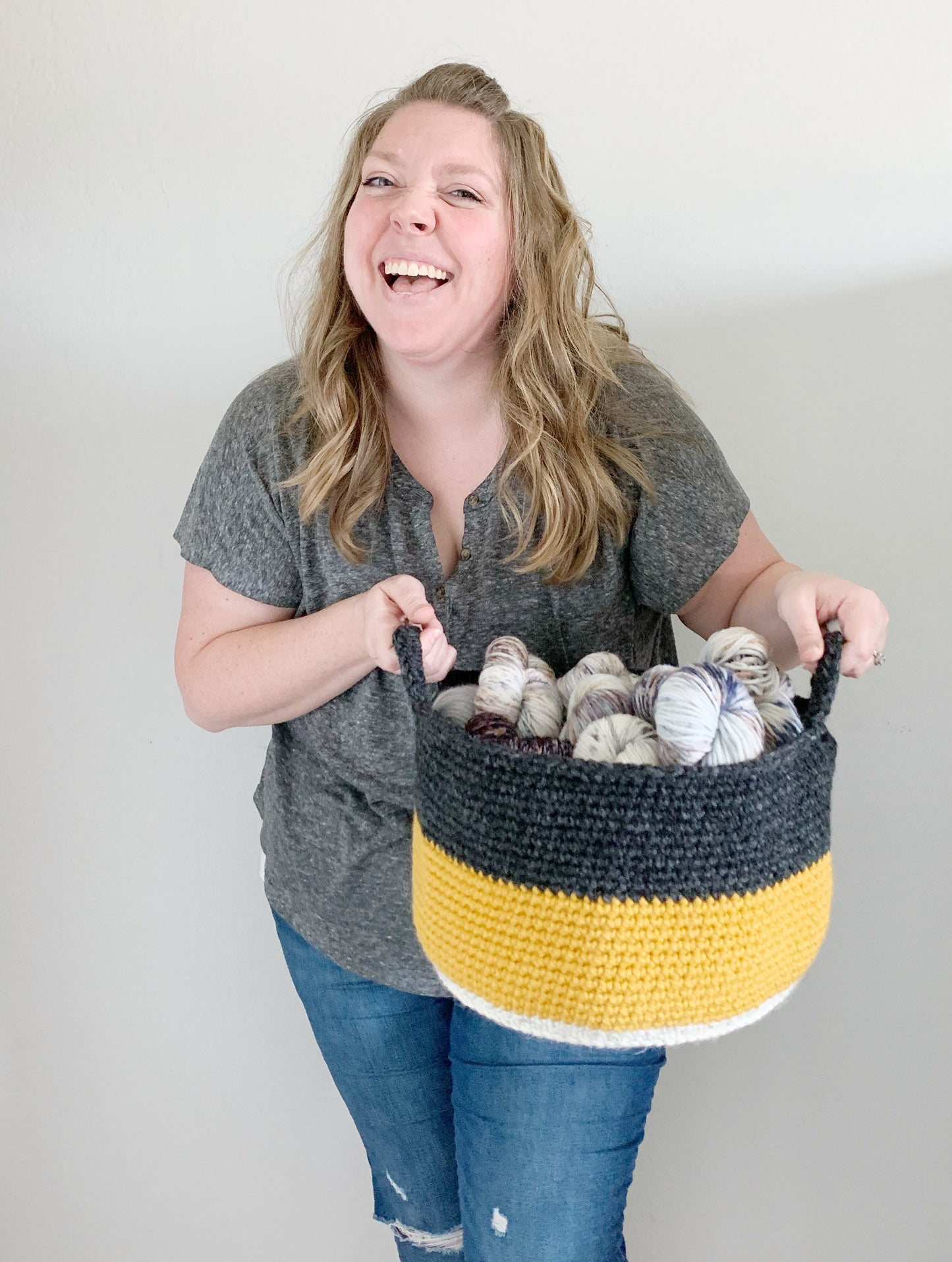 Crochet Kit - The Aggie Basket