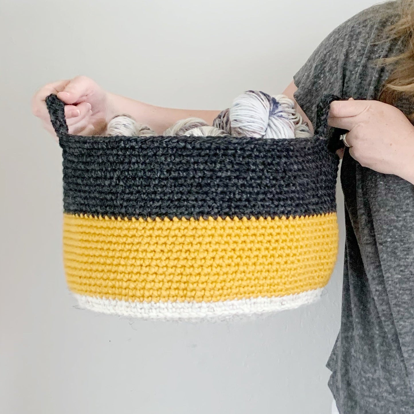 Crochet Kit - The Aggie Basket