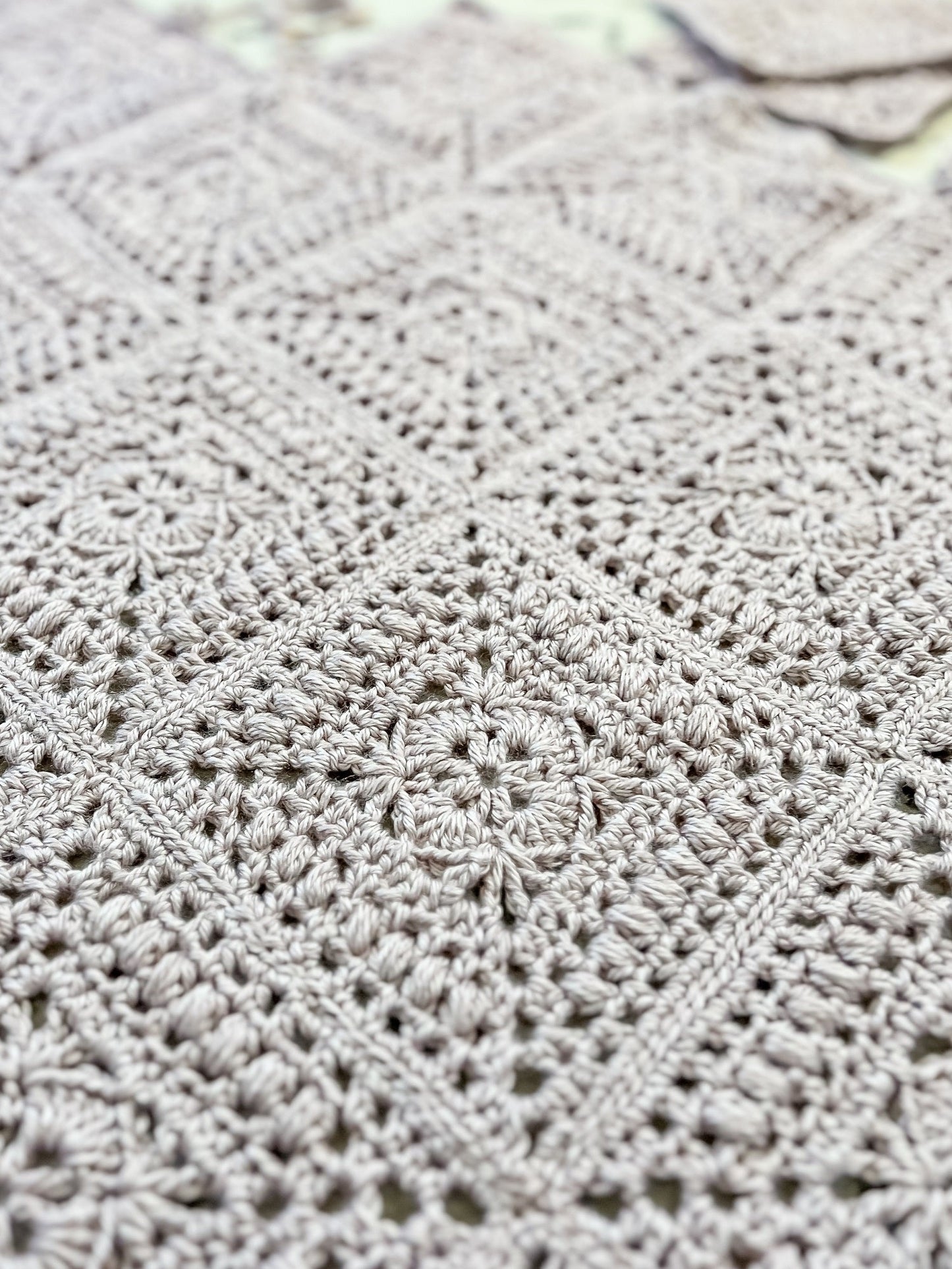 Crochet Kit - Modern Granny Shell Blanket
