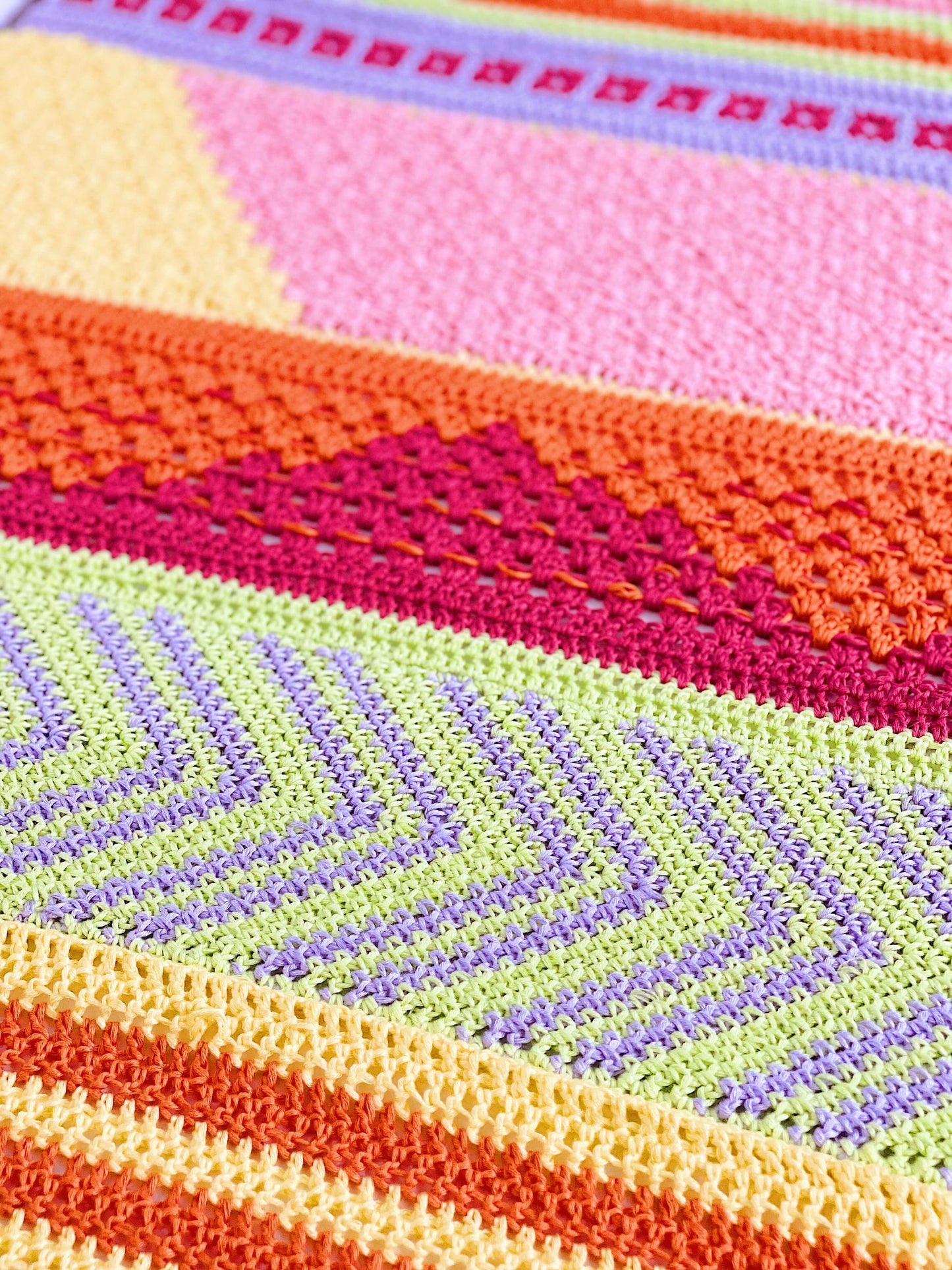 Crochet Kit - Summer Sherbet Sundae Throw