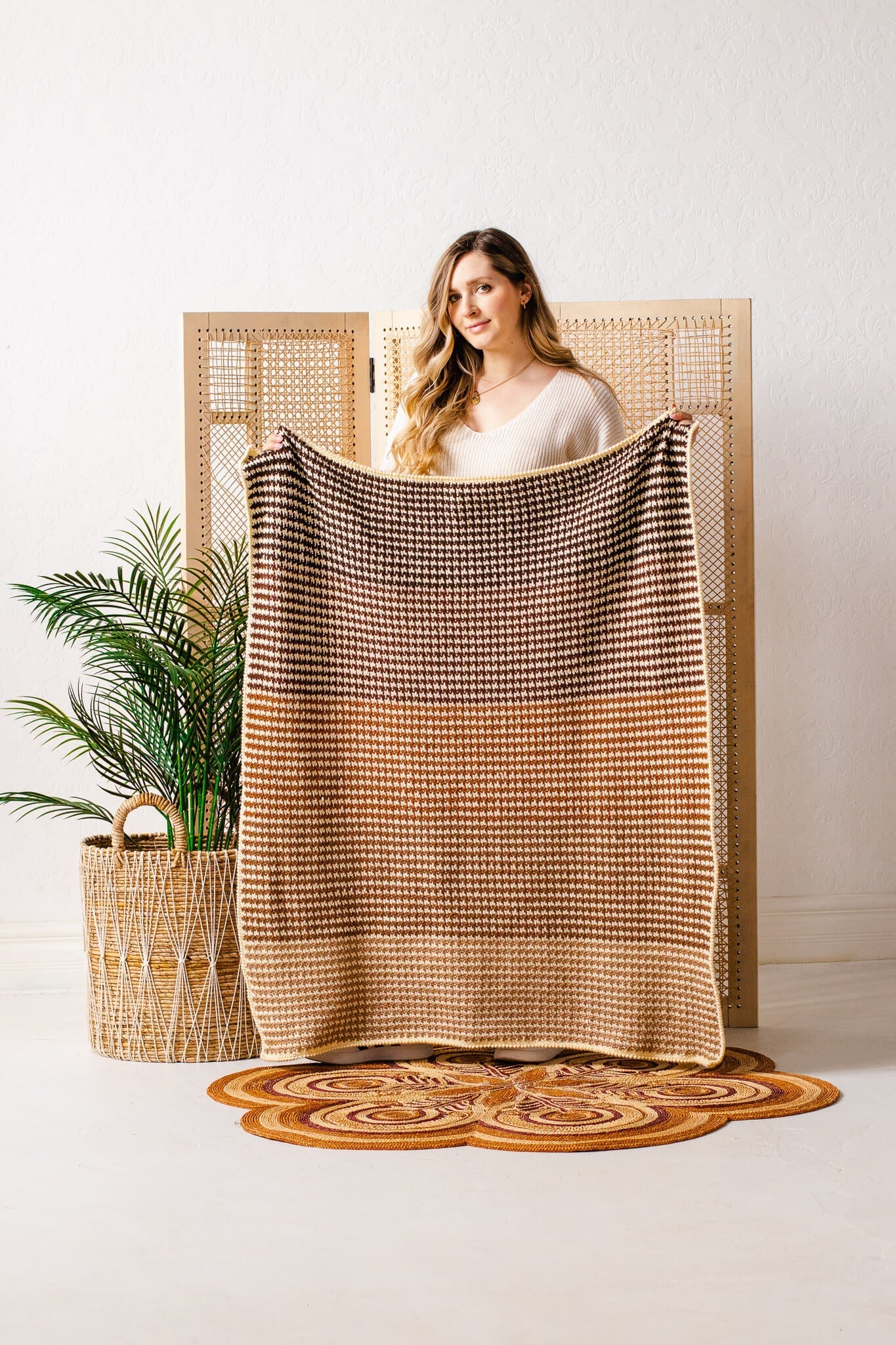 Crochet Kit - Houndstooth Baby Blanket
