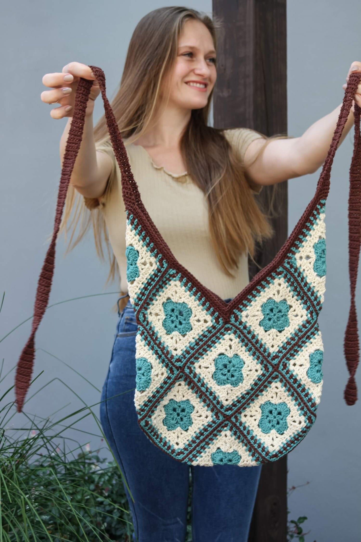 Crochet Kit - Tie Strap Granny Square Bag