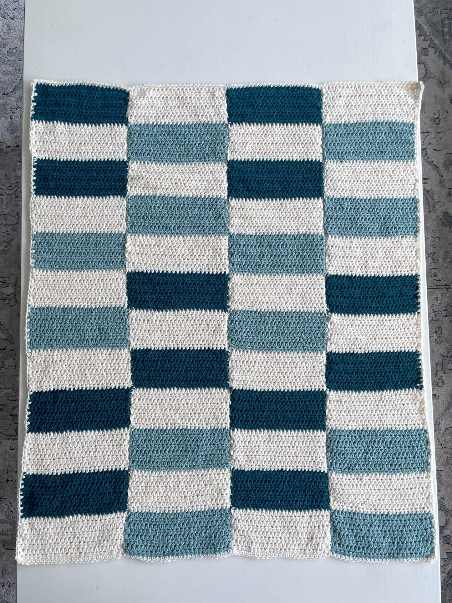 Crochet Kit - Gridlines Baby Blanket