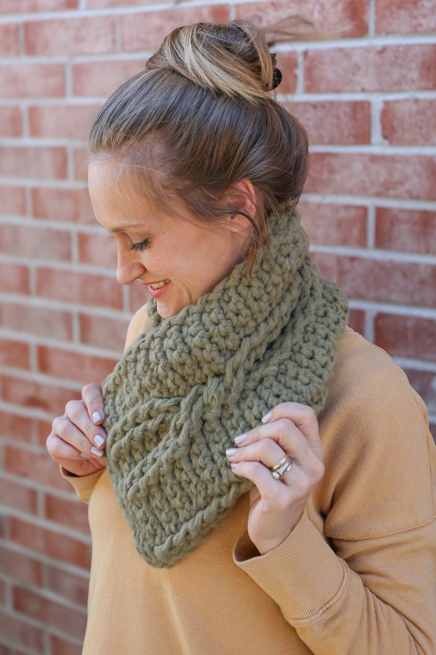 Crochet Kit - Chunky Cabled Cowl