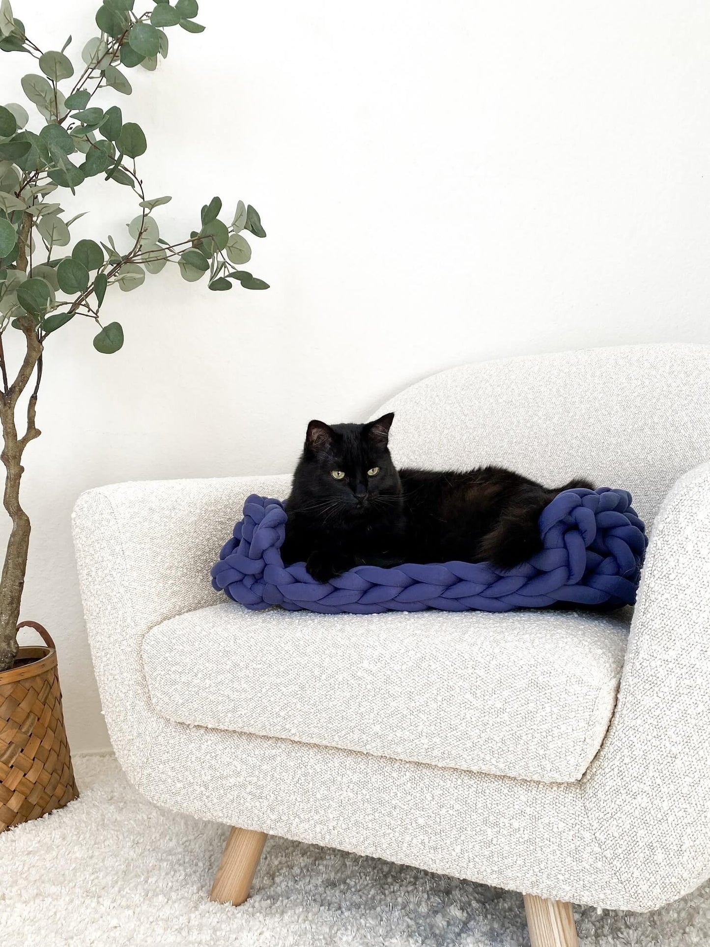 Crochet Kit - Furever Cozy Pet Bed