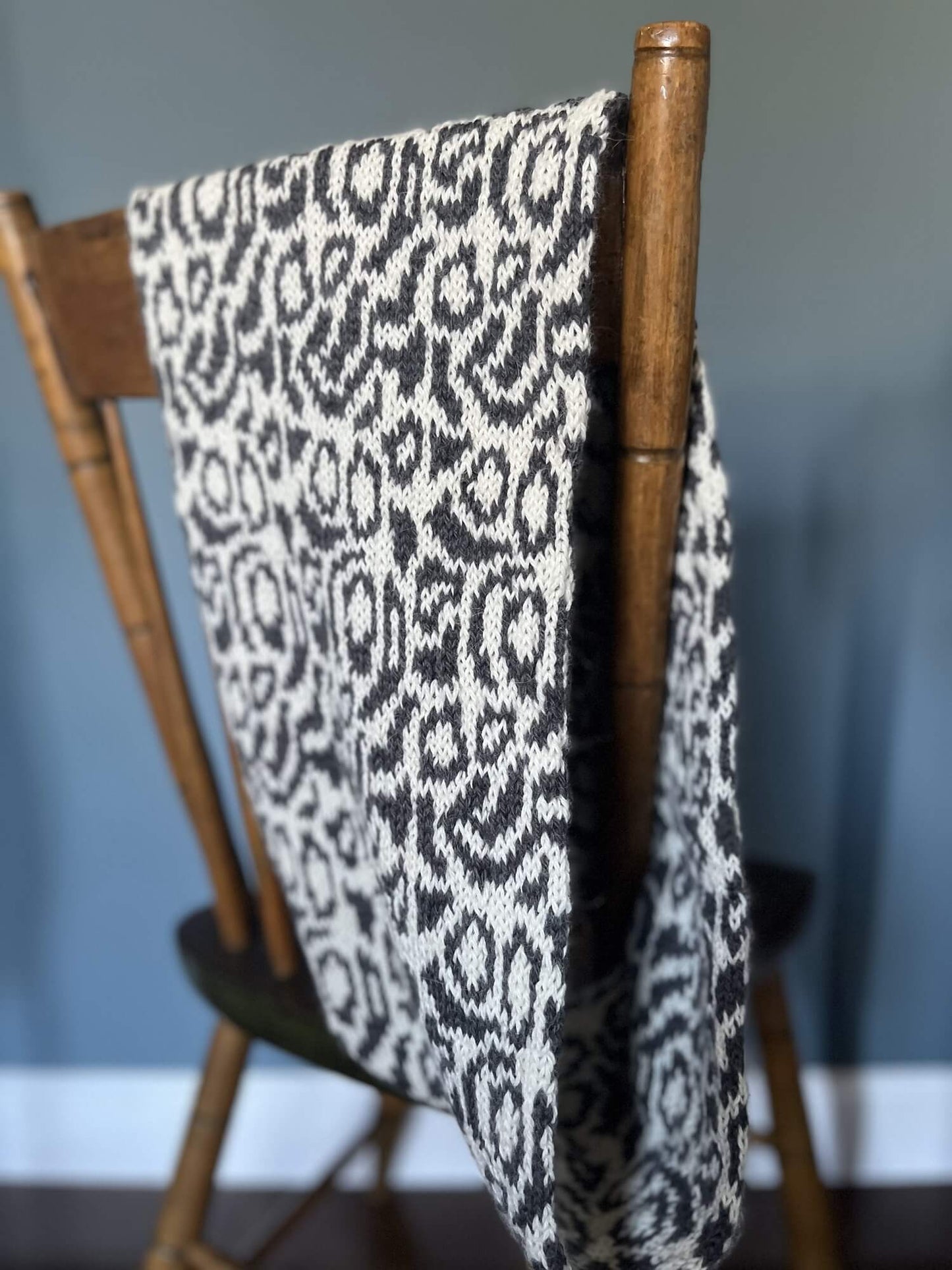 Knit Kit - Snow Leopard Cowl
