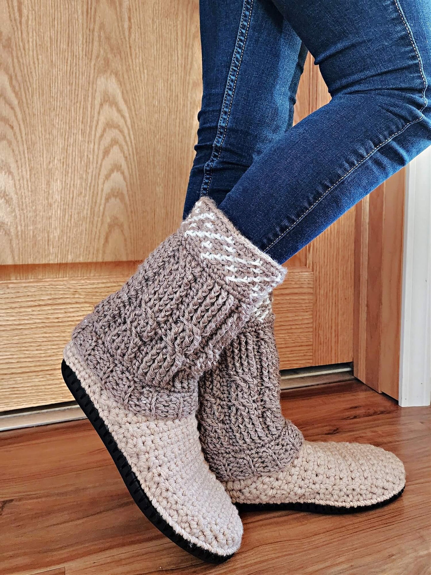 Crochet Kit - Cable Crochet Slipper Boots Foam Insoles