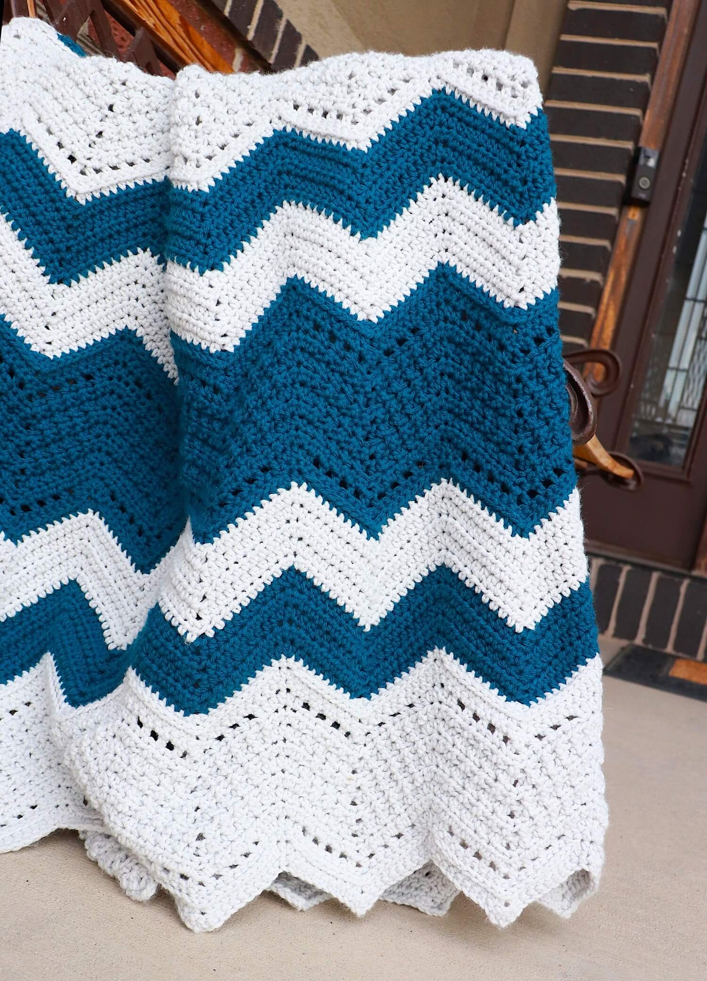 Crochet Kit - Colorful Chevrons Blanket