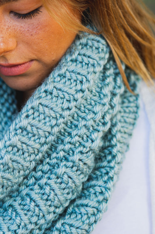 Conroe Cowl (Knit)