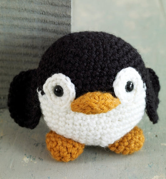 Amigurumi Penguin Pattern (Crochet)