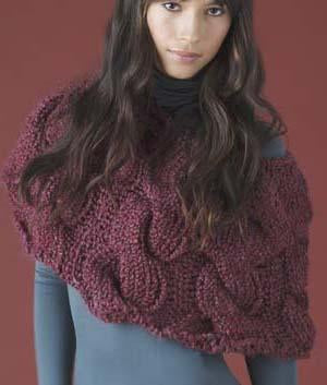 Cable Capelet (Knit)