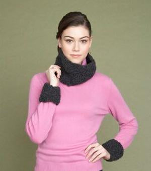 Collar and Cuffs (Knit)