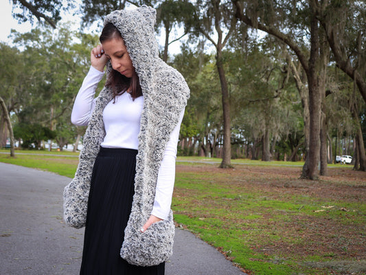 Hooded Scarf With Pockets (Crochet)
