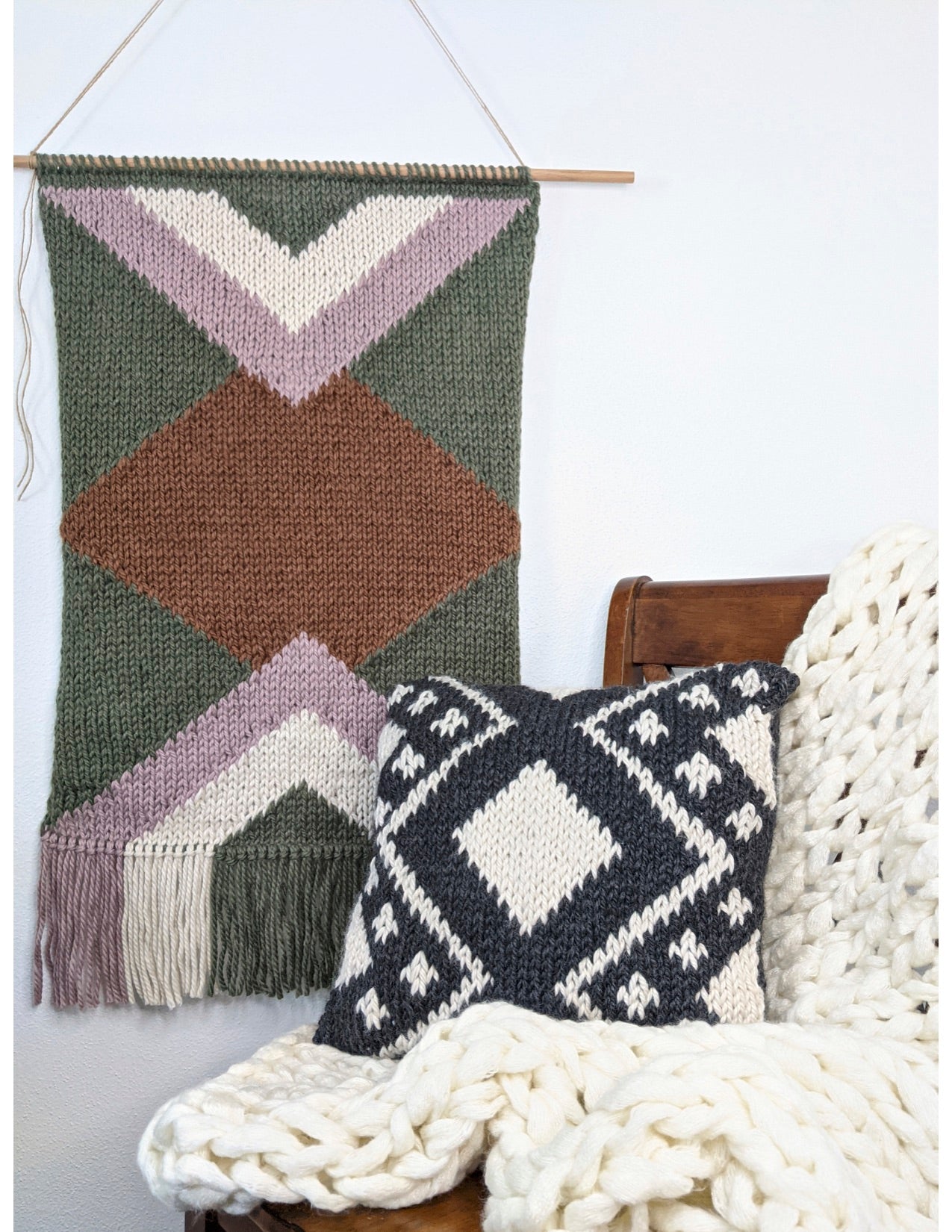 Kala Wall Hanging (Knit)