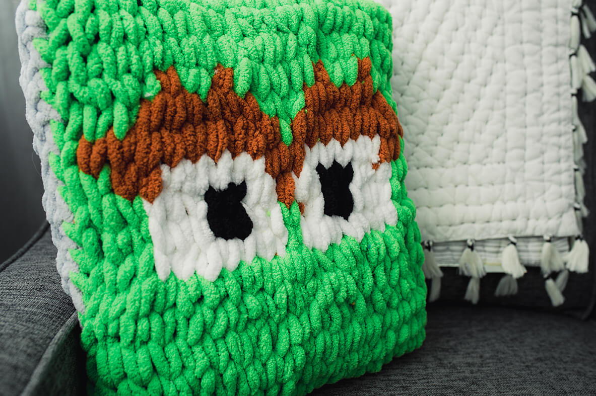 Oscar Eyes Pillow (Crafts)