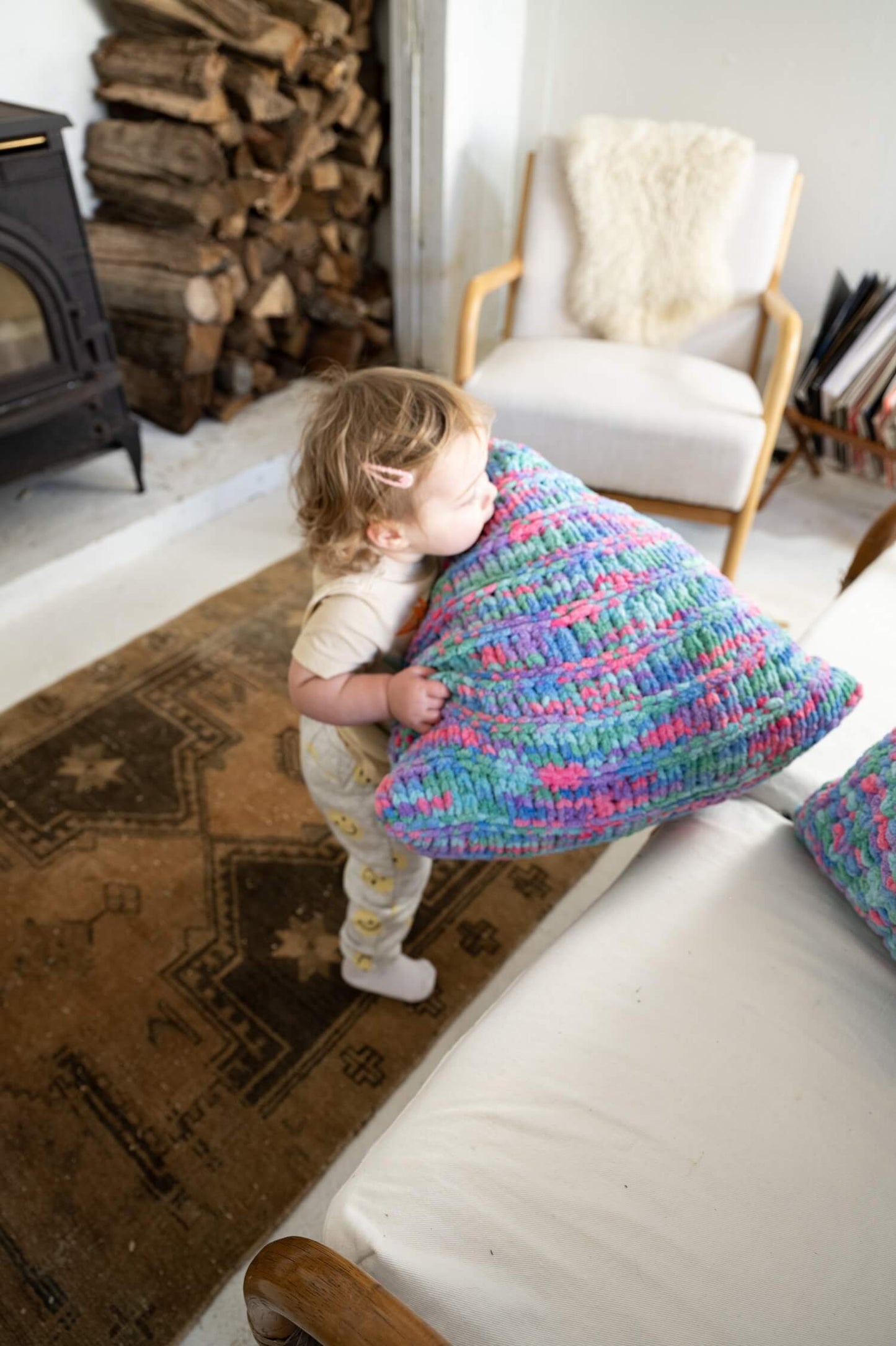 Pyramid Pillows (Knit)