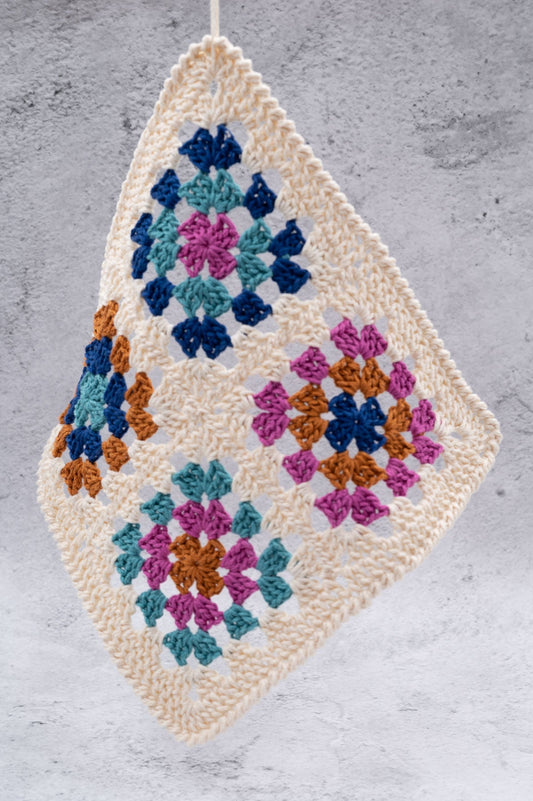 Granny Square Dish Cloth (Crochet)