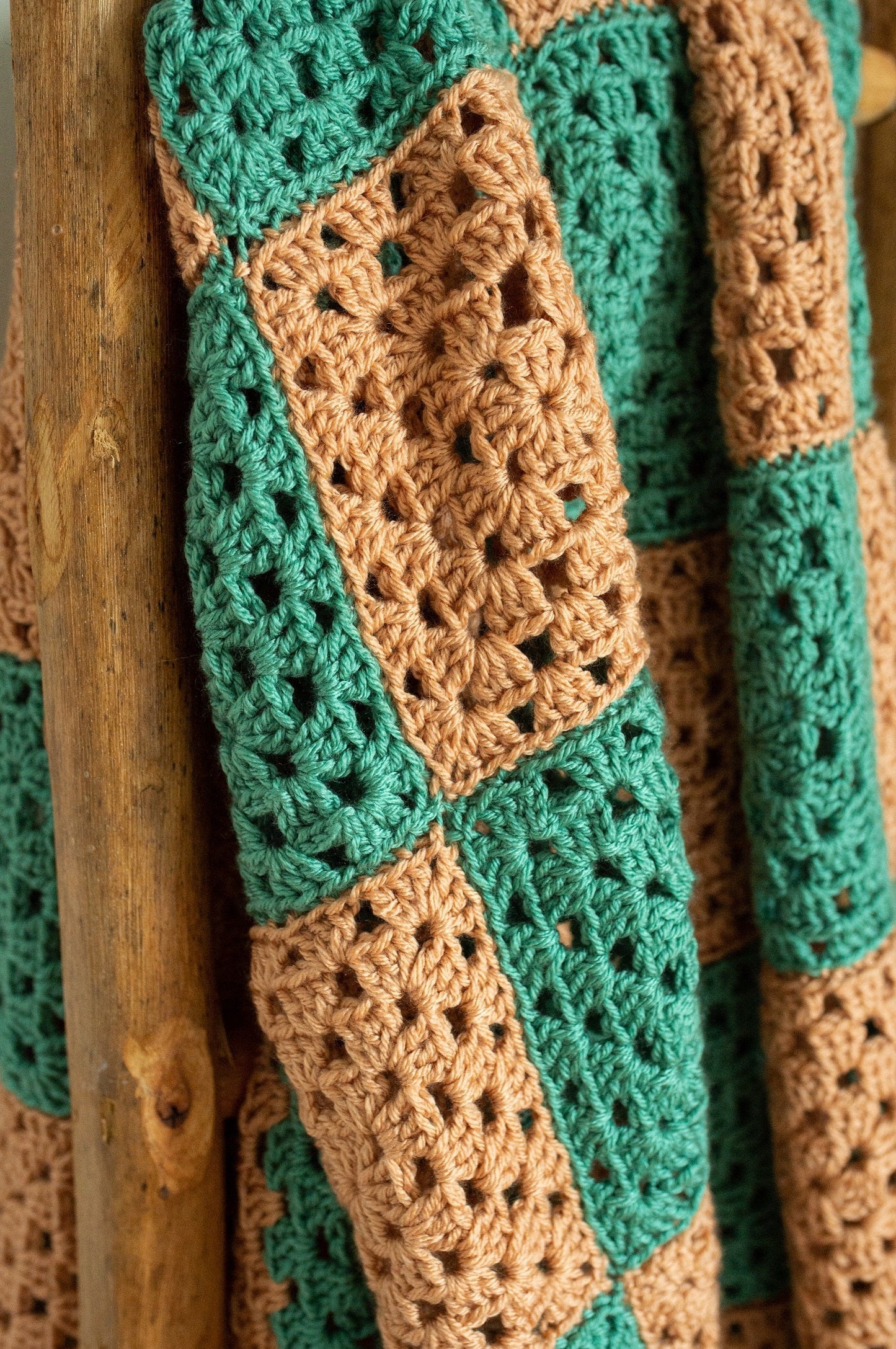 Checkered Afghan (Crochet)