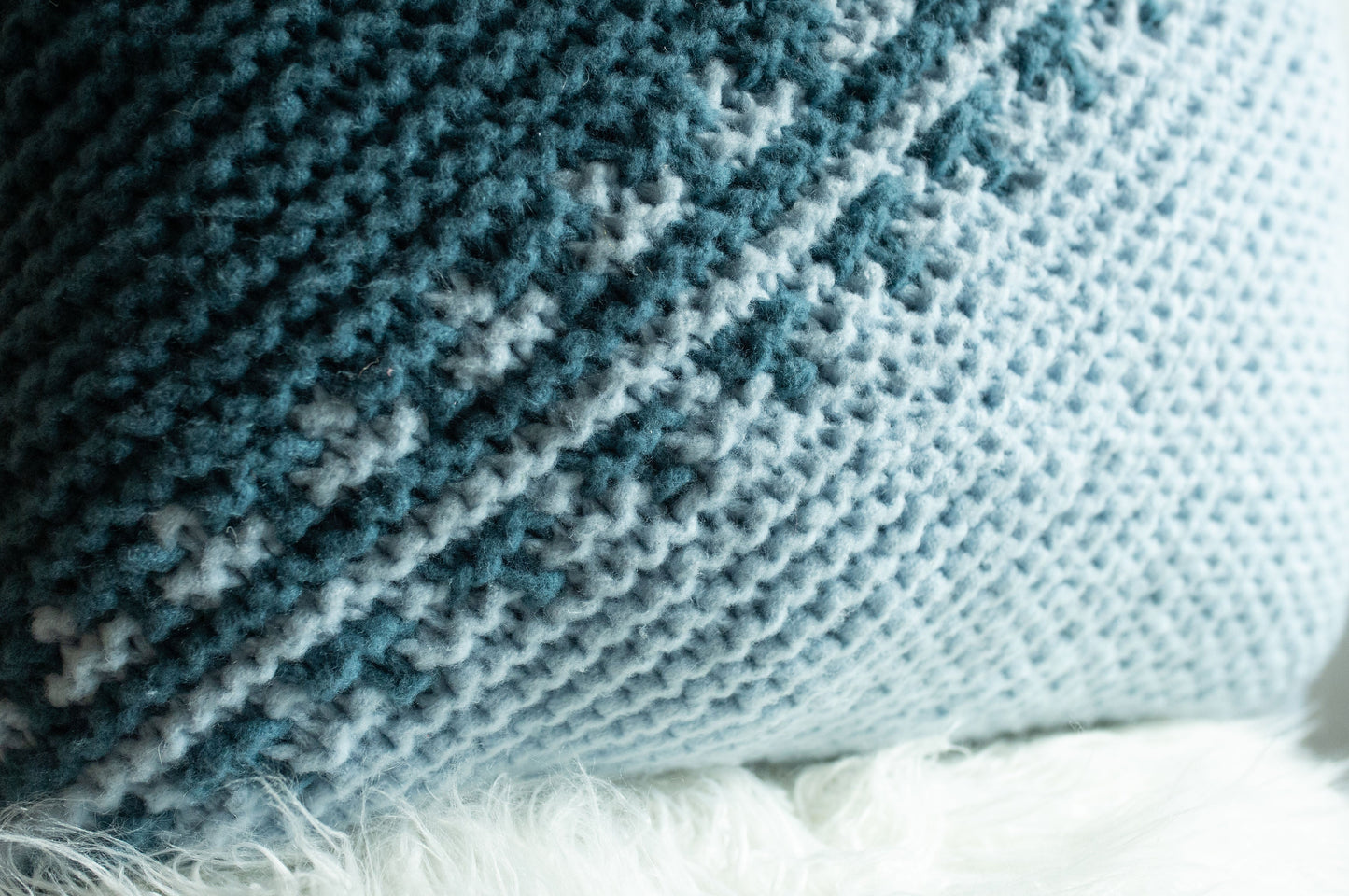 Randall Pillow (Knit)