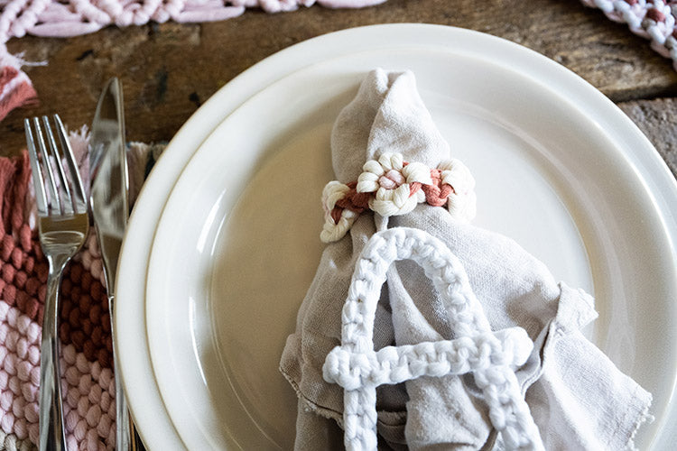 Flower Napkin Ring (Macrame)