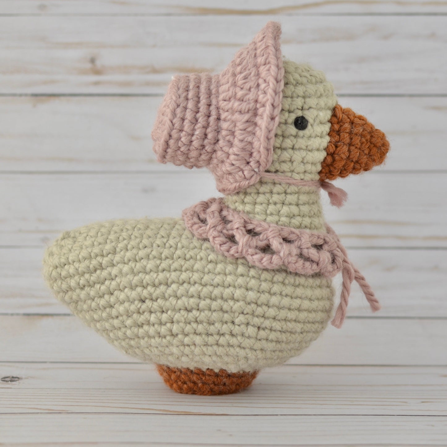 Carla The Goose (Crochet)