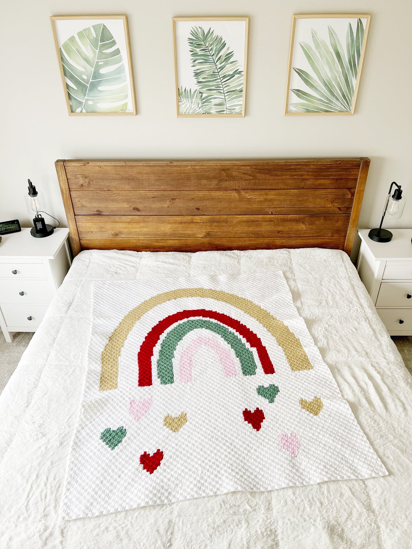 Falling Hearts Rainbow C2C Blanket (Crochet)