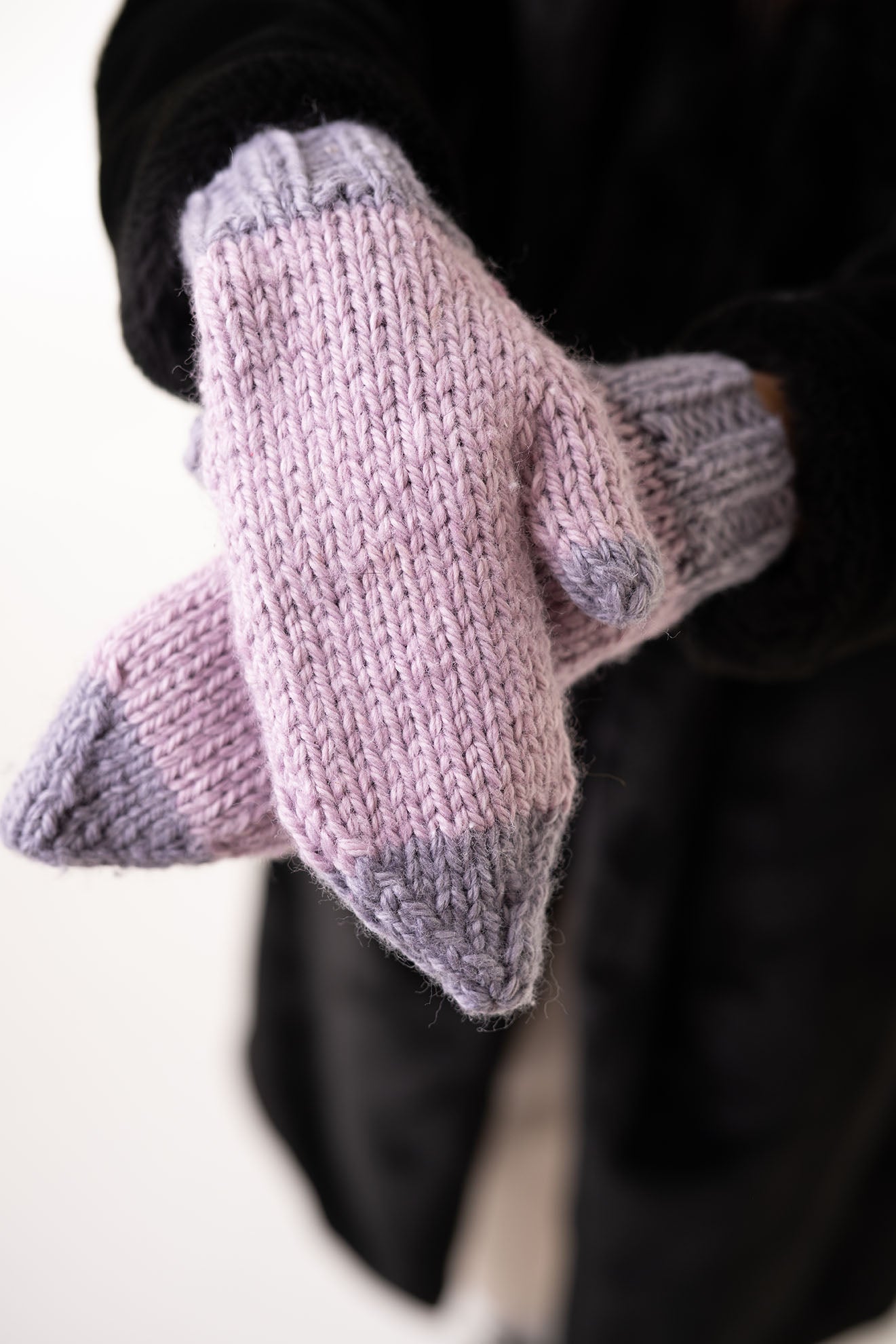 Two Color Mittens (Knit)