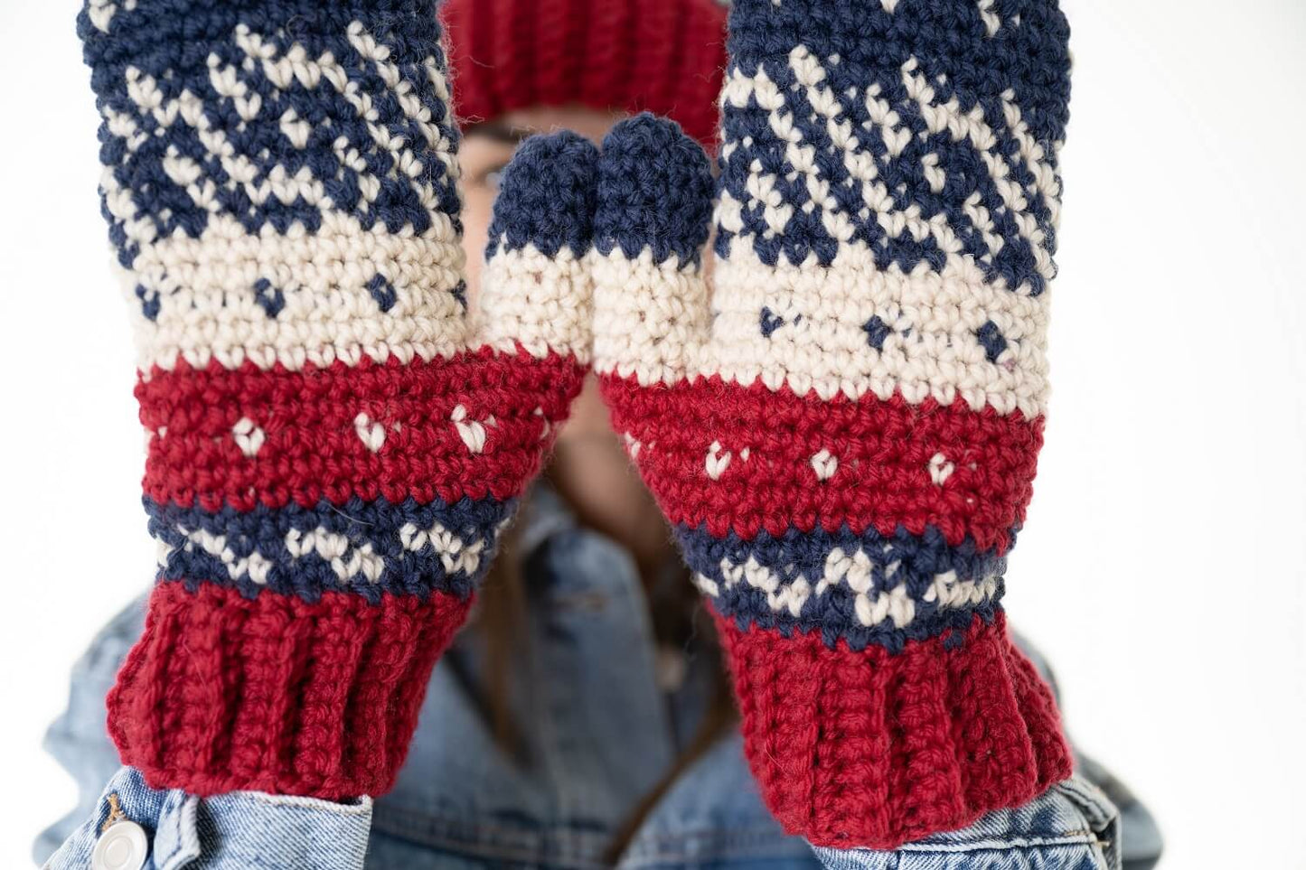 Chalet Mittens (Crochet)