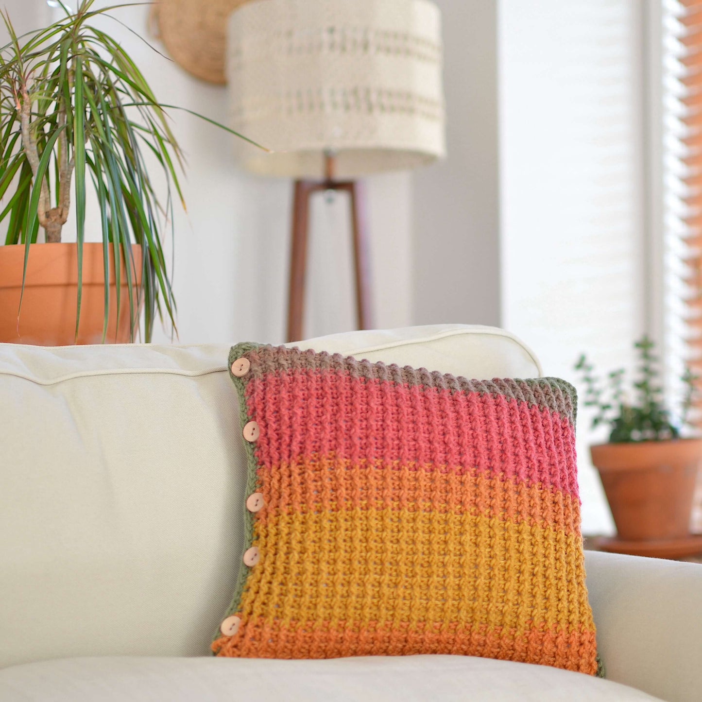 Cliff Edge Cushion Cover (Crochet)