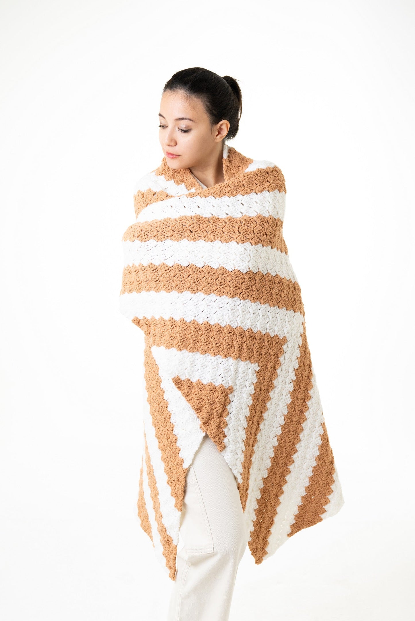 Striped C2C Lapghan (Crochet)