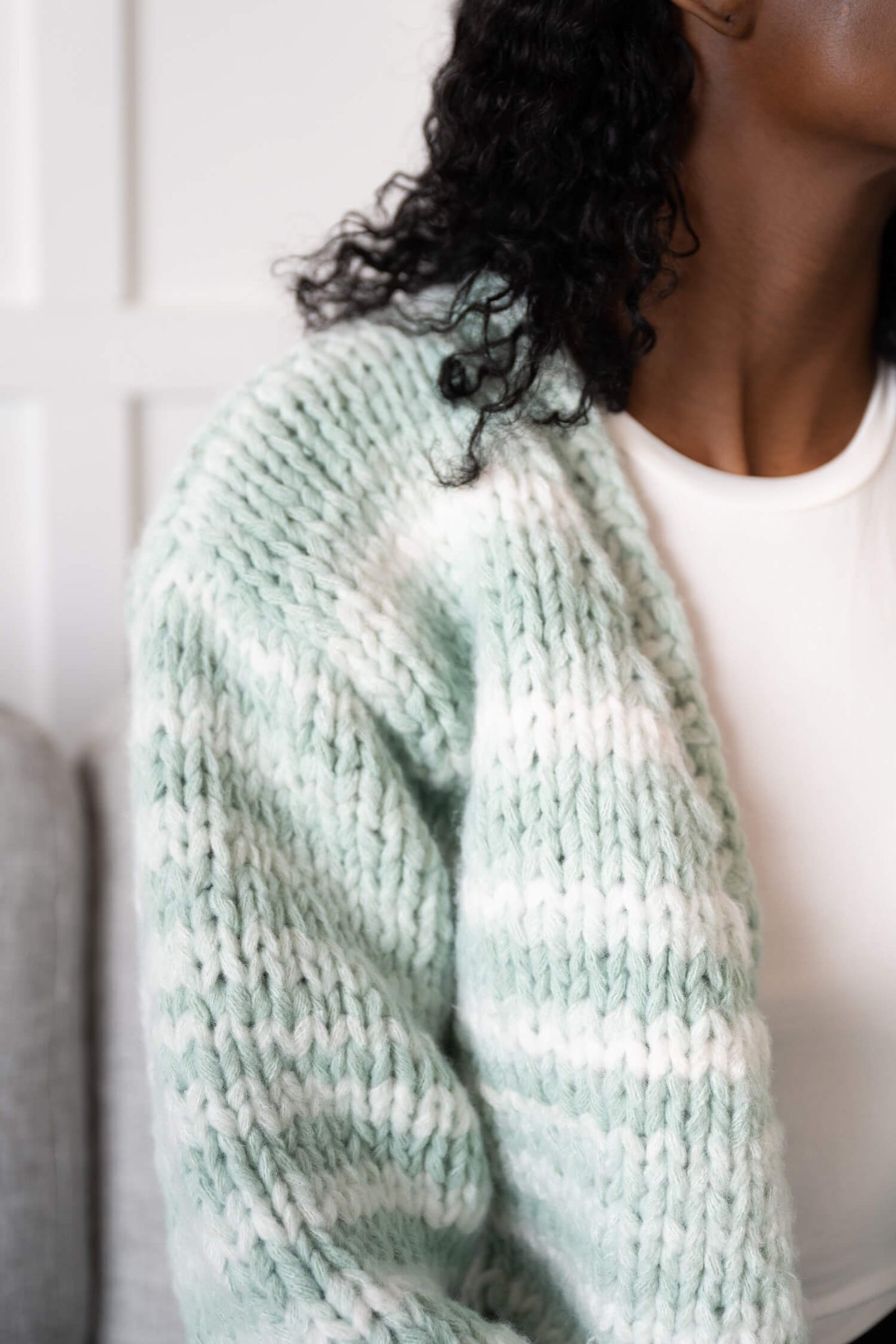 Cropped Cardigan (Knit)