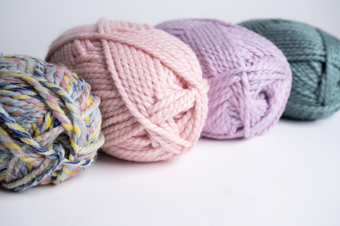 Color Palette - Wool-Ease® Thick & Quick® Yarn - Dreamsicle
